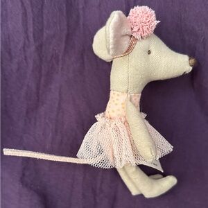 Maileg bundle LITTLE SISTER DANCE MOUSE Rose NWOT no daybed +3 tiny wire hangers